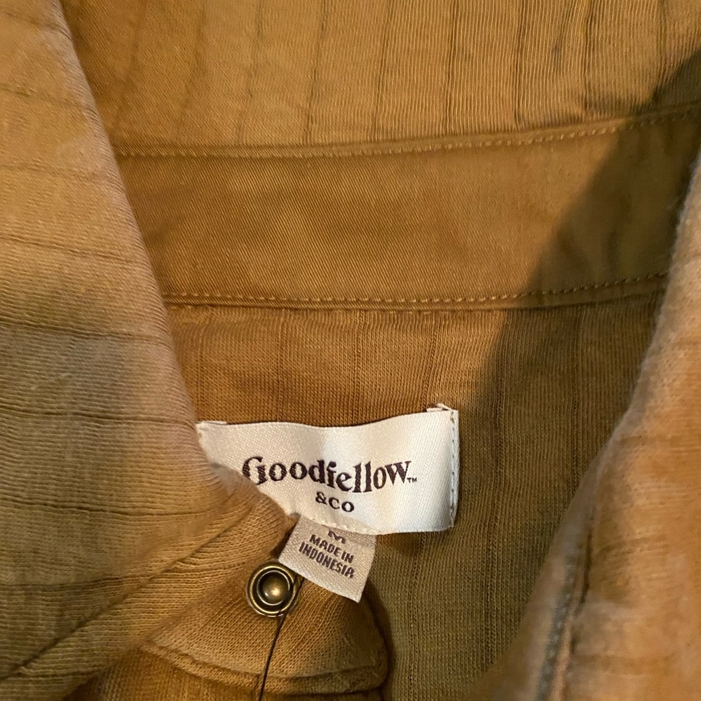 Brown Lightweight Shirt Jacket with Quilted Design Size Medium.  NWT - Picture 10 of 12